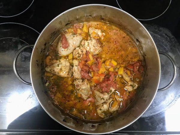 chicken cacciatore being braised
