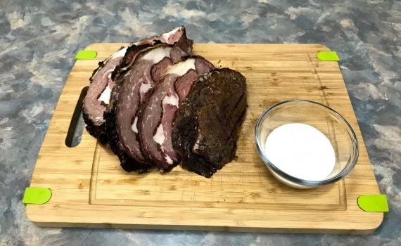 Creamy horseradish sauce with roast beef