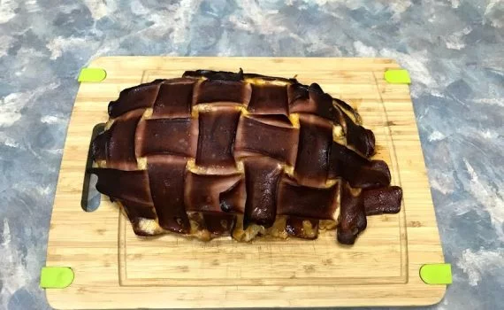 smoked chicken meatloaf with bacon weave