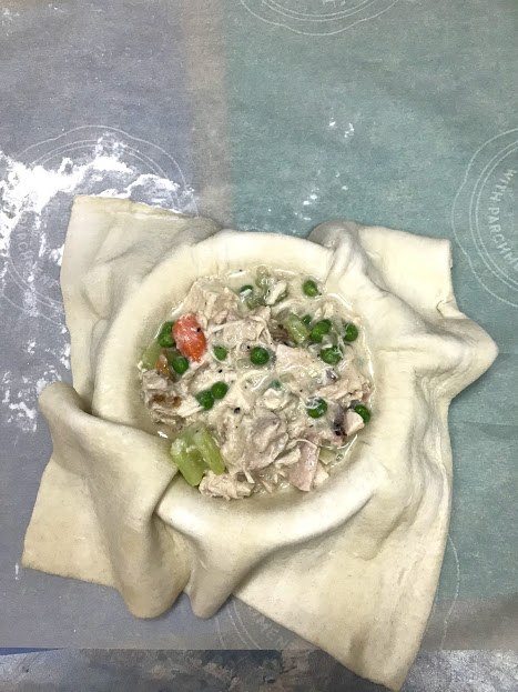 folding pot pie step 1